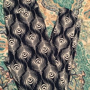 ⬇️$8!!!⬇️ LuLaRoe Peacock Feather OS Leggings!